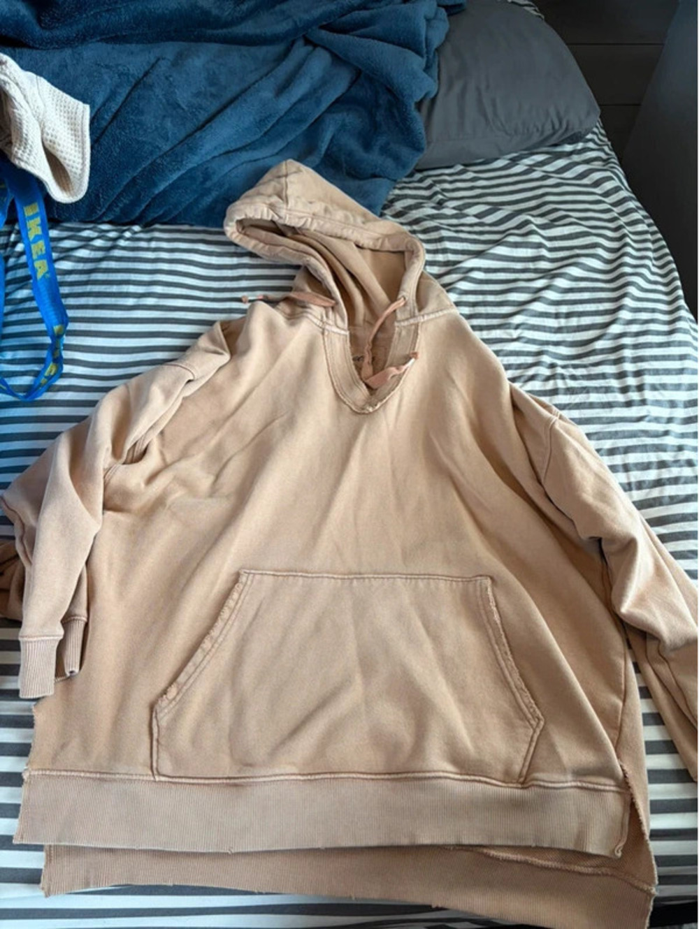 Aerie vneck hoodie tan M. Oversized up to XL